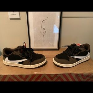 Air Jordan 1 Low x Travis Scott - Mochas